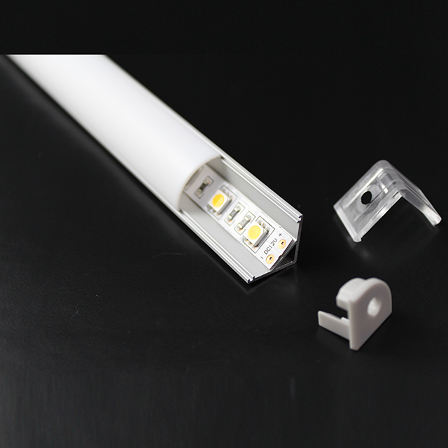 W16mm*H16mm (largeur intérieure 10mm) Forme de triangle de profil en aluminium à LED